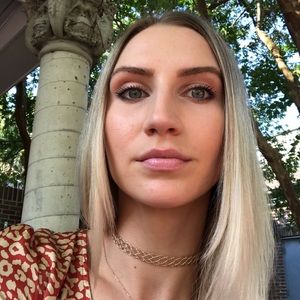 Meet your Posher, Anna